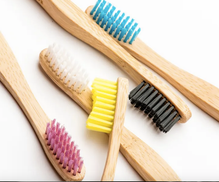 Brosse à dents en bambou : une alternative écologique