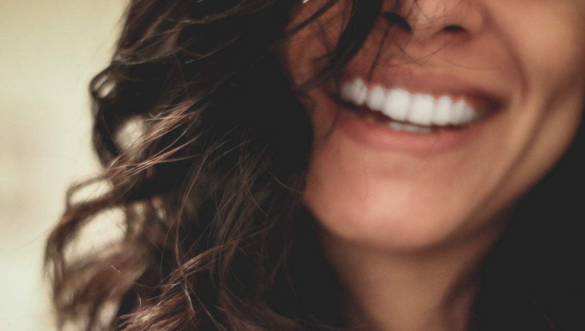 Le Charbon Coco : l’allié des dents blanches